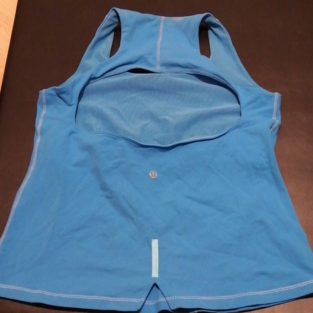 Lululemon tank tops